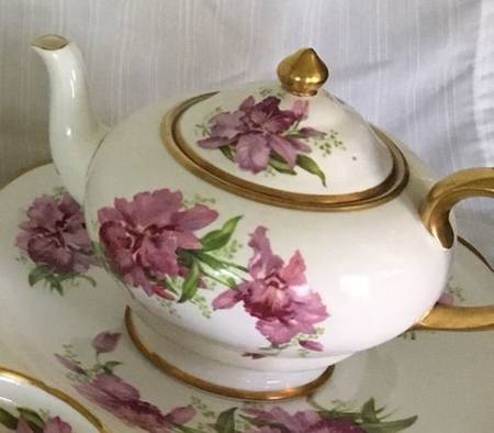 Orchid Teapot & Lid