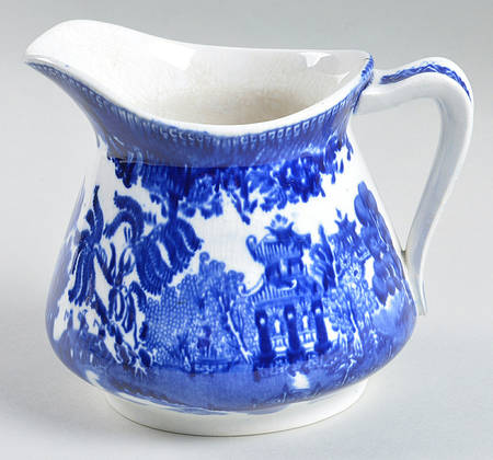 Ye Olde Willow Creamer