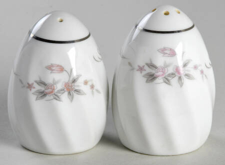 GST1 Salt & Pepper Set by Gold Standard