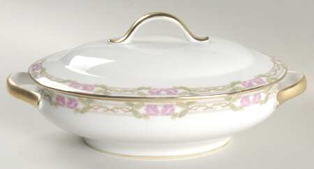 GUE1 Round Covered Vegetable by WM Guerin