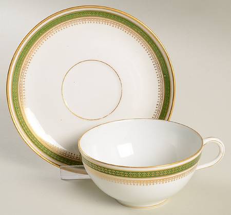 GUE10 Flat Cup & Saucer Set