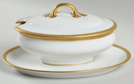 GUE11 Gravy Boat w/Attached Underplate & Lid
