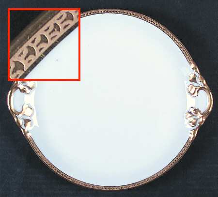 GUE11 Handled Cake Plate