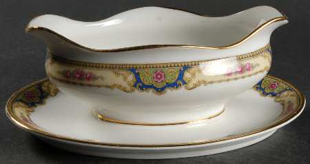GUE116 Gravy Boat with Attached Underplate