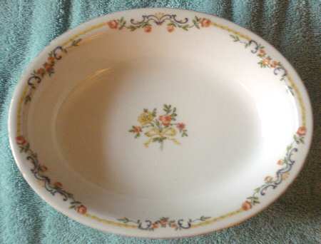 GUE121 9" Oval Vegetable Bowl