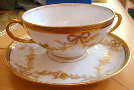 GUE136 Footed Bouillon Cup & Saucer