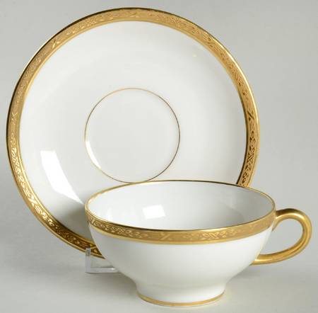 GUE158 Flat Cup & Saucer Set