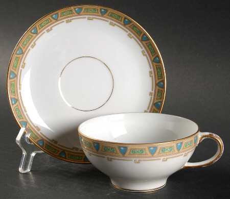 GUE2 Flat Cup & Saucer Set