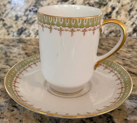 GUE4 Demitasse Cup & Saucer Set