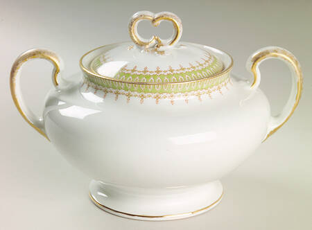 GUE4 Sugar Bowl & Lid
