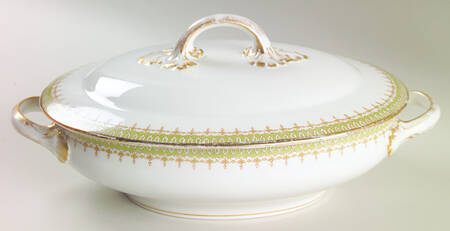 GUE4 Oval Covered Vegetable