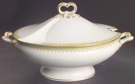 GUE4 Oval Tureen & Lid