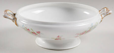 GUE5 Round Vegetable No Lid by WM Guerin
