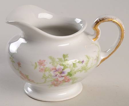 GUE52 Creamer by WM Guerin