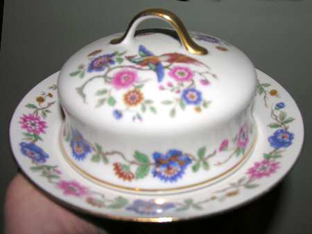 GUE65 Round Covered Butter