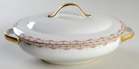 GUE66 Oval Covered Vegetable