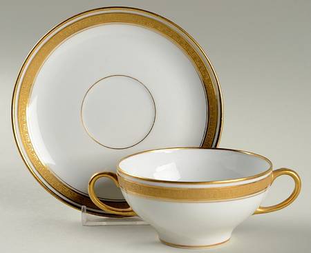 GUE95 Flat Bouillon Cup & Saucer