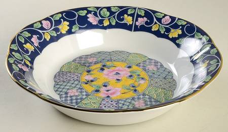 Botan 9" Round Vegetable Bowl