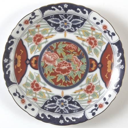 Kiku (Coupe) Salad Plate