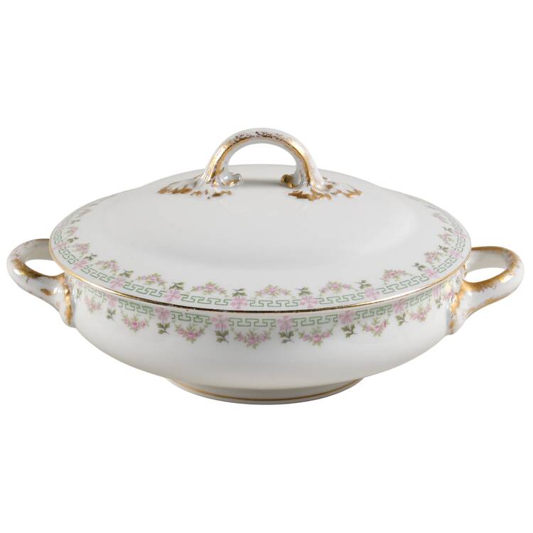 GUE174 Round Covered Vegetable by WM Guerin