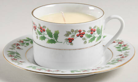 Christmas Charm-Delight-Holiday-Harmony Scented Cup & Saucer Candle-Coffee  HC
