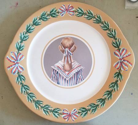 Les Coiffes Handled Cake Plate