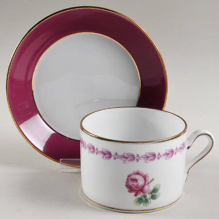 Camelia Flat Cup & Saucer Set