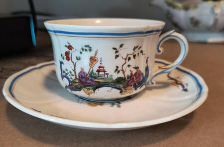 Chinois Flat Cup & Saucer Set
