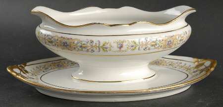 GUE193 Gravy Boat with Attached Underplate