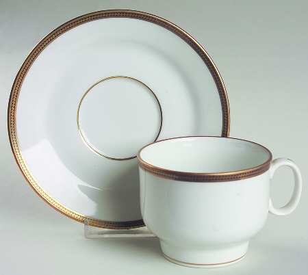 GIN55 Footed Cup & Saucer Set