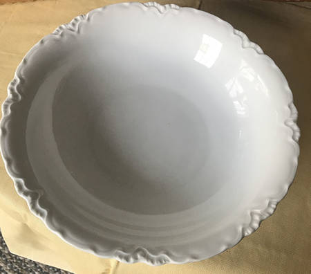 GMY19 10" Round Vegetable Bowl
