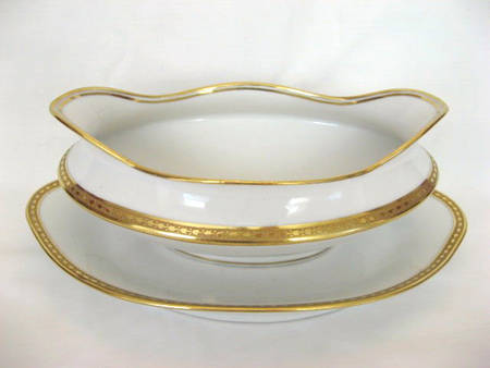 GRR27 Gravy Boat with Attached Underplate