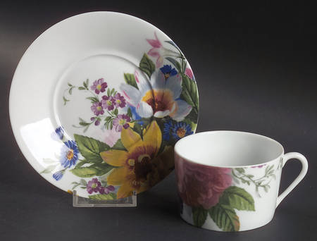 Alice Flat Cup & Saucer Set