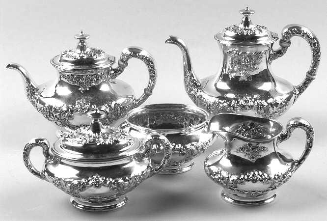 Buttercup (Silverplate, Hollowware) 5-Piece Plated Tea Set (with Waste)