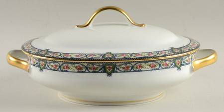 GUE211 Oval Covered Vegetable by WM Guerin
