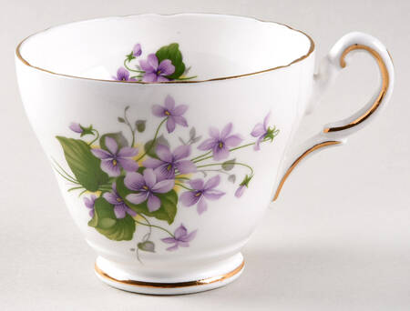GRO11 Footed Cup