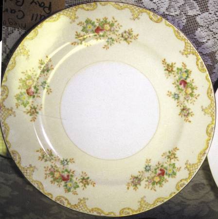 GAR6 Dinner Plate