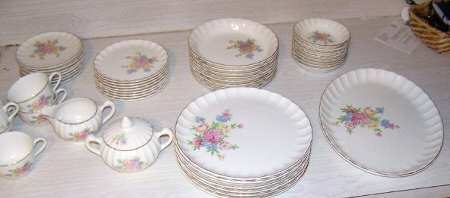B8743 Creamer
