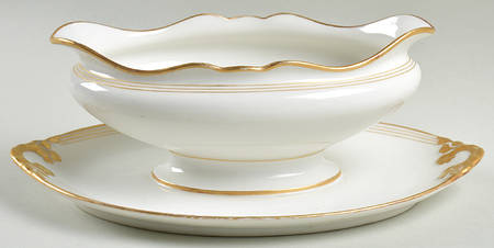 GUE235 Gravy Boat with Attached Underplate