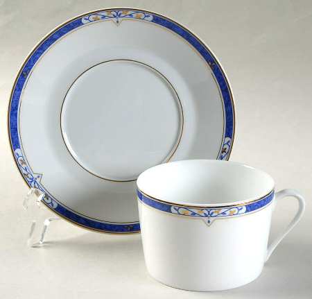 Bergame Bleu Flat Cup & Saucer Set