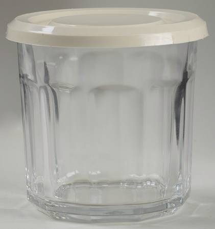 Back To Basics White 12 Oz Glassware Tumbler & Plastic Lid