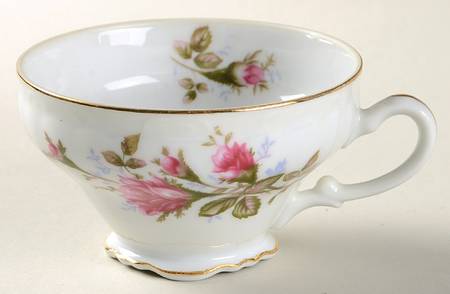 Royal Rose Footed Cup