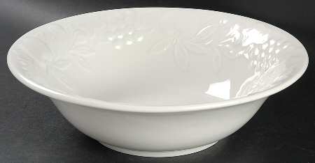 Flourish 9" Round Vegetable Bowl