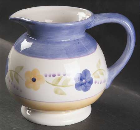 Stella 96 Oz Pitcher