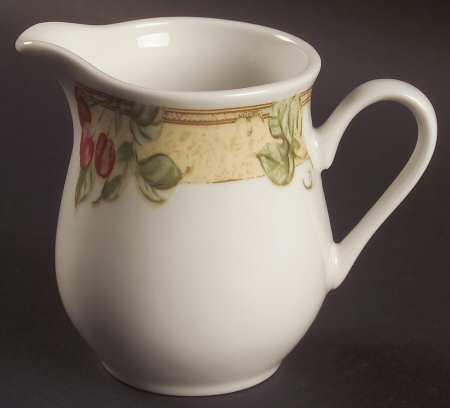 Fruita (White) Creamer