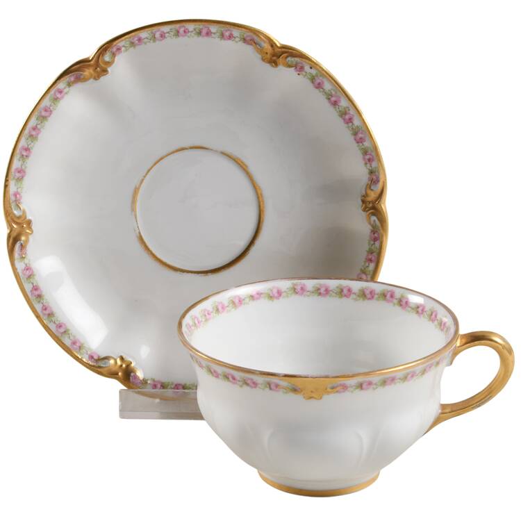 GDA124 Flat Cup & Saucer Set