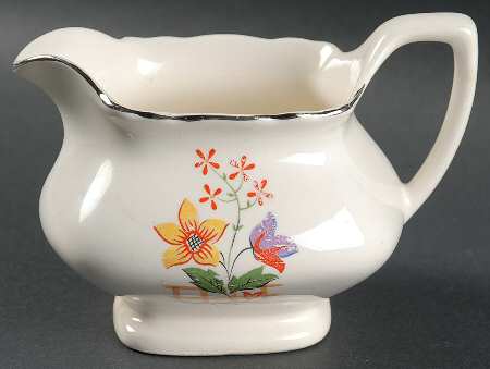 Gaylea (Lido, White) Creamer