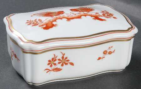 Siena Rust (Scalloped, Antico Doccia) Rectangular Box with Lid
