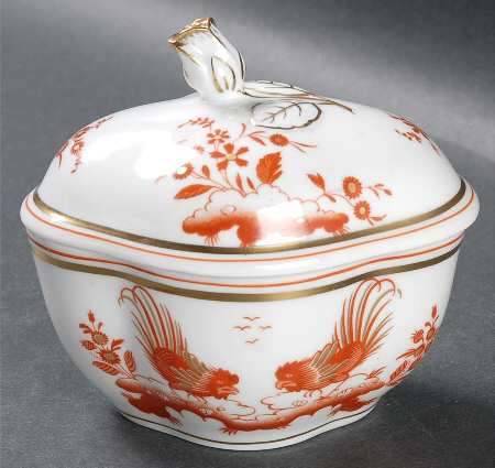 Siena Rust (Scalloped, Antico Doccia) Oval Box & Lid
