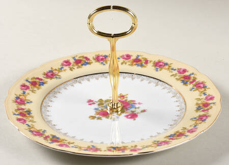 Hostess Round Serving Plate with Center Handle (Dp) Hc